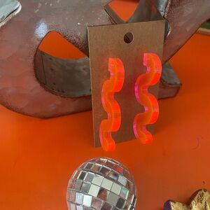 Bright Pink Wavy Earrings